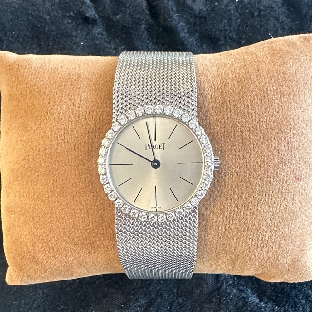 Piaget 18k White Gold Mesh Bracelet Watch with Diamond Bezel.  Manual wind